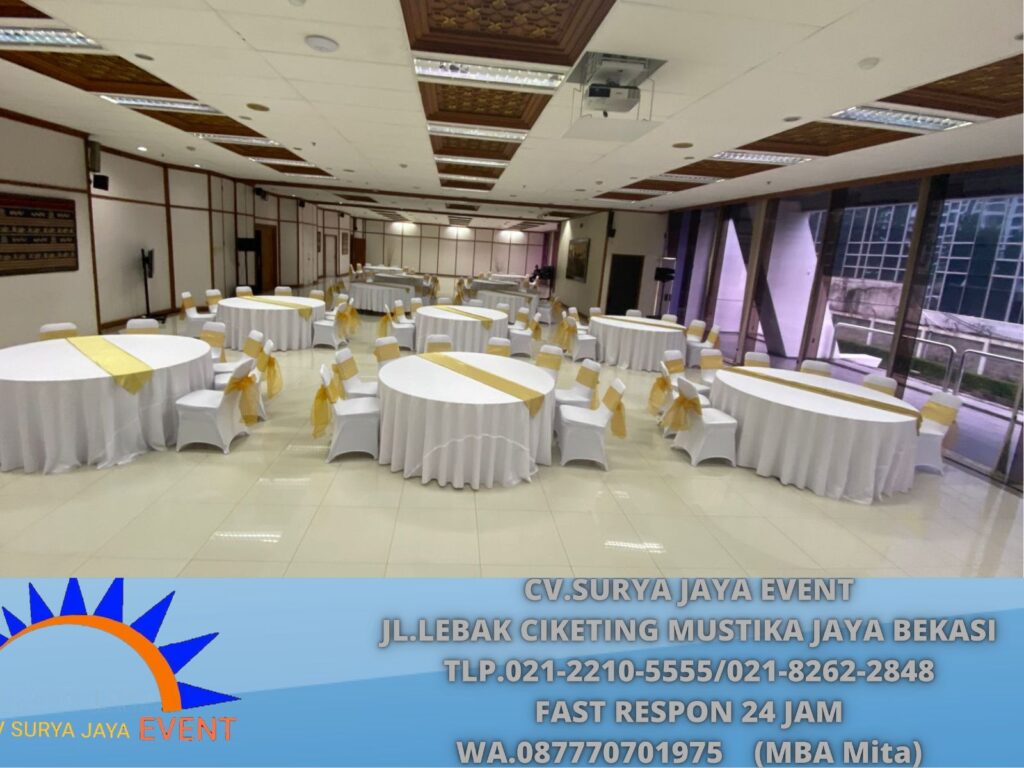 Sewa Meja Bundar Besar Dan Kursi Futura Area Jakarta