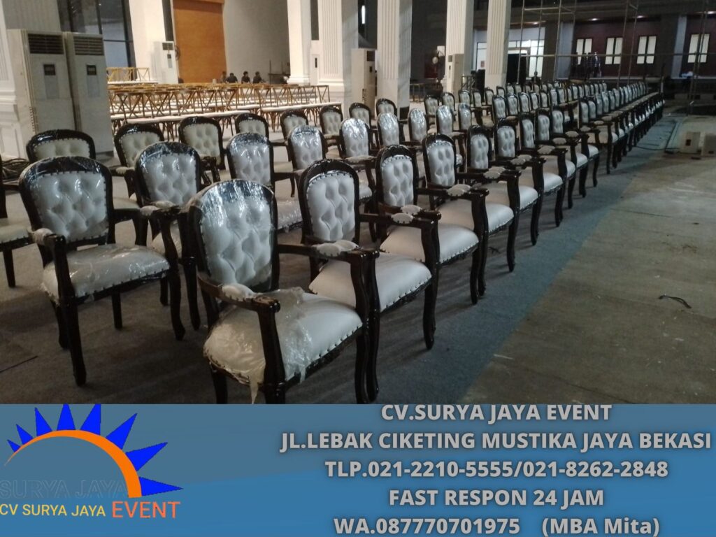 Pusat Rental Arm Chairs Kayu VIP Jakarta
