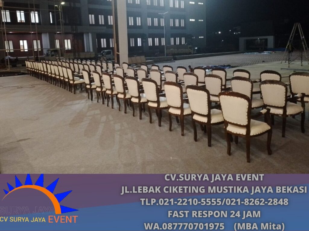 Pusat Rental Arm Chairs Kayu VIP Jakarta