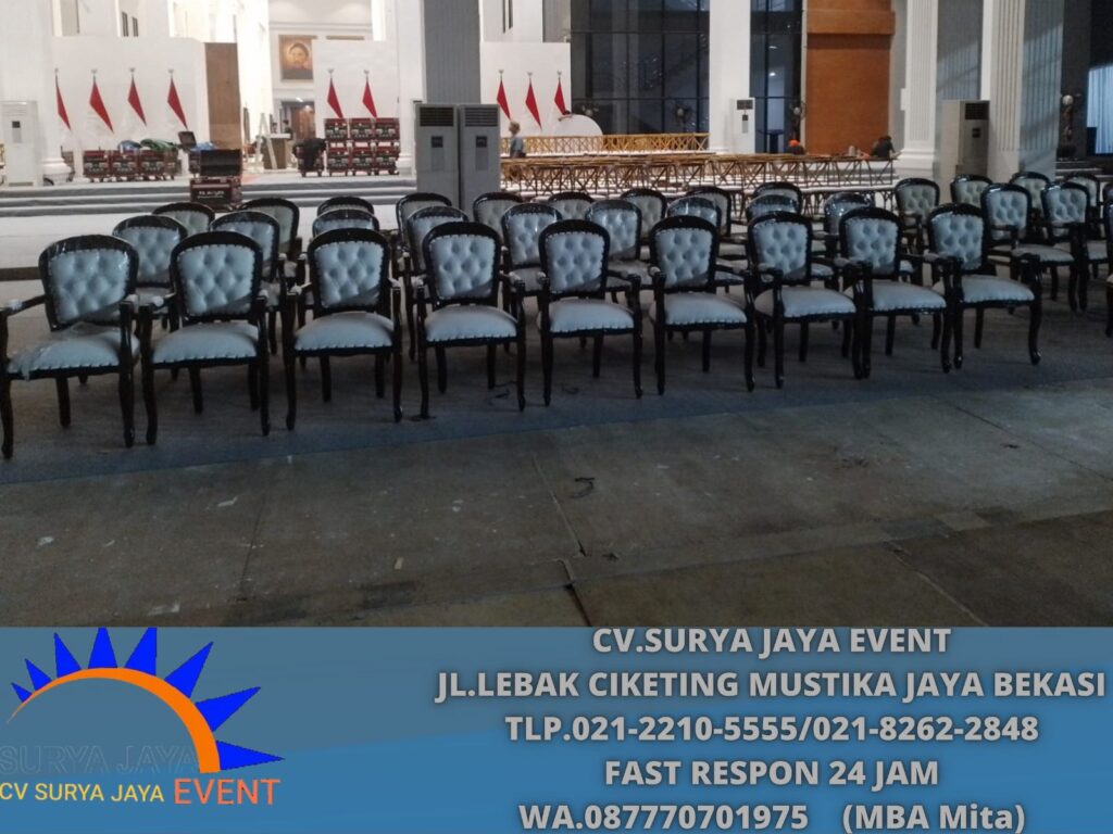 Pusat Rental Arm Chairs Kayu VIP Jakarta