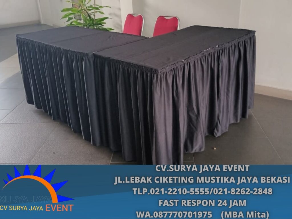 Rental Meja Kotak Cover itam Event BINUS Sumareccon Bekasi