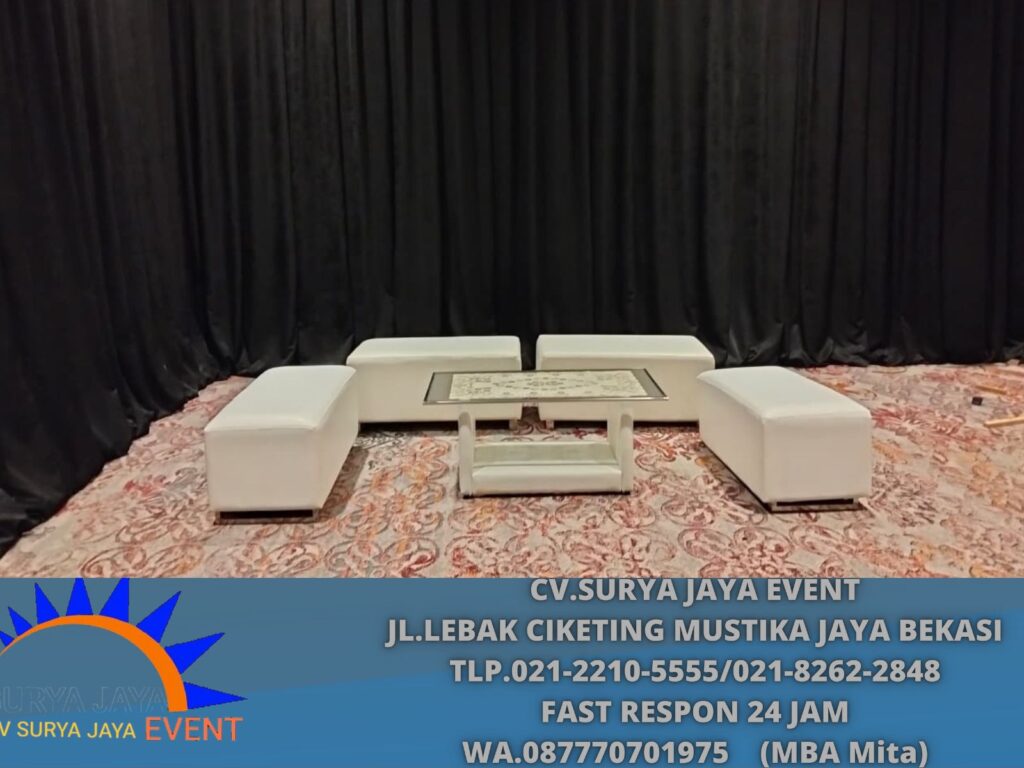 Rental Puff Kursi Kotak Putih Kaki Stainless Jakarta