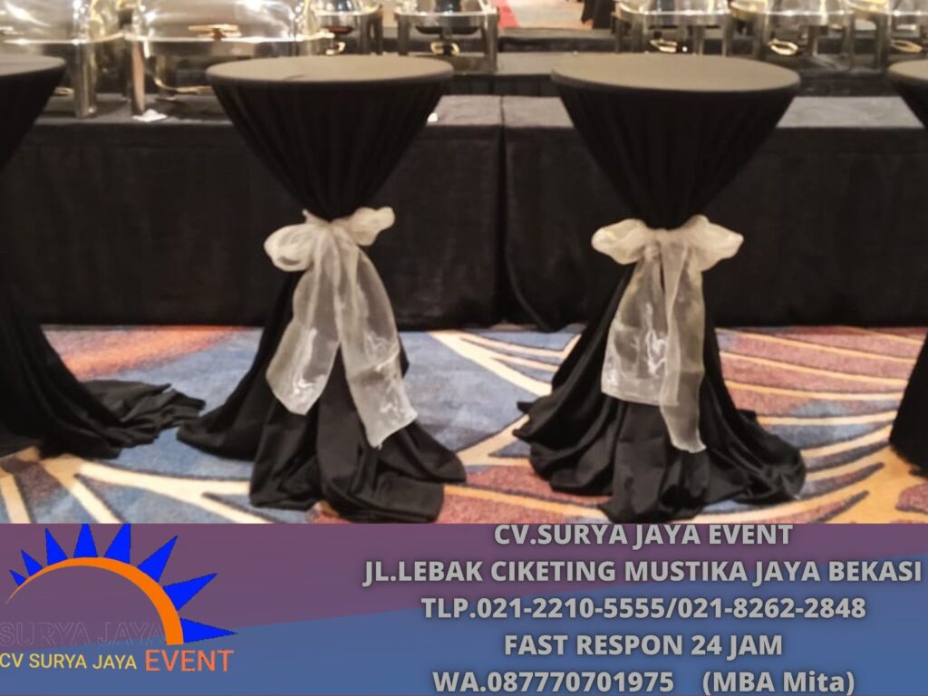Menyewakan Meja Barstool Cover Tebar Hitam+Pita Event Hotel Nelayan