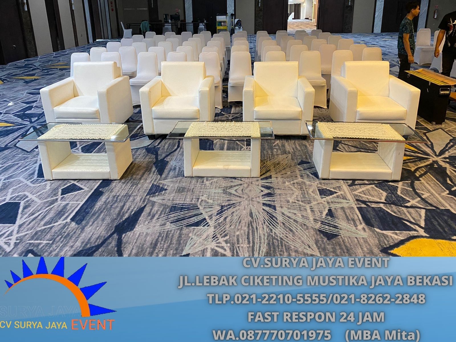 sofa singgel putih meja vip (3)