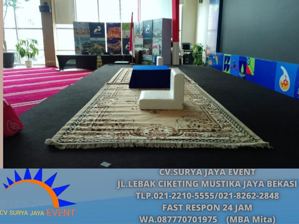 Sewa Sofa Lesehan Dan Meja Cover Biru Jakarta