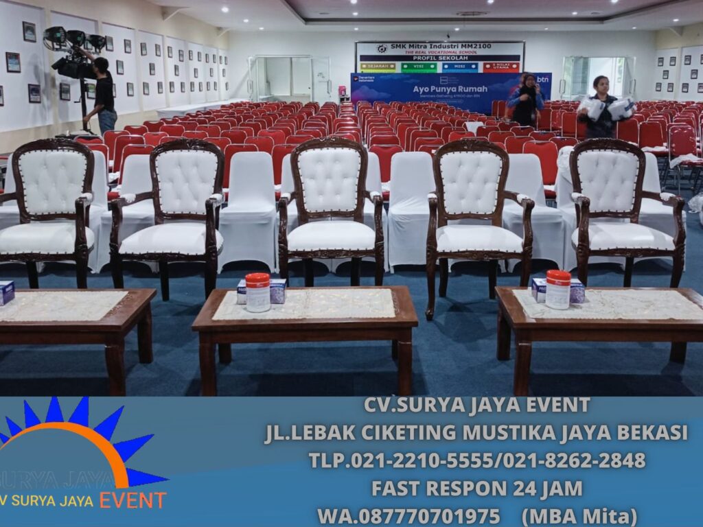 Sewa Sofa Arms Chair Dan Meja VIP Kayu Jakarta