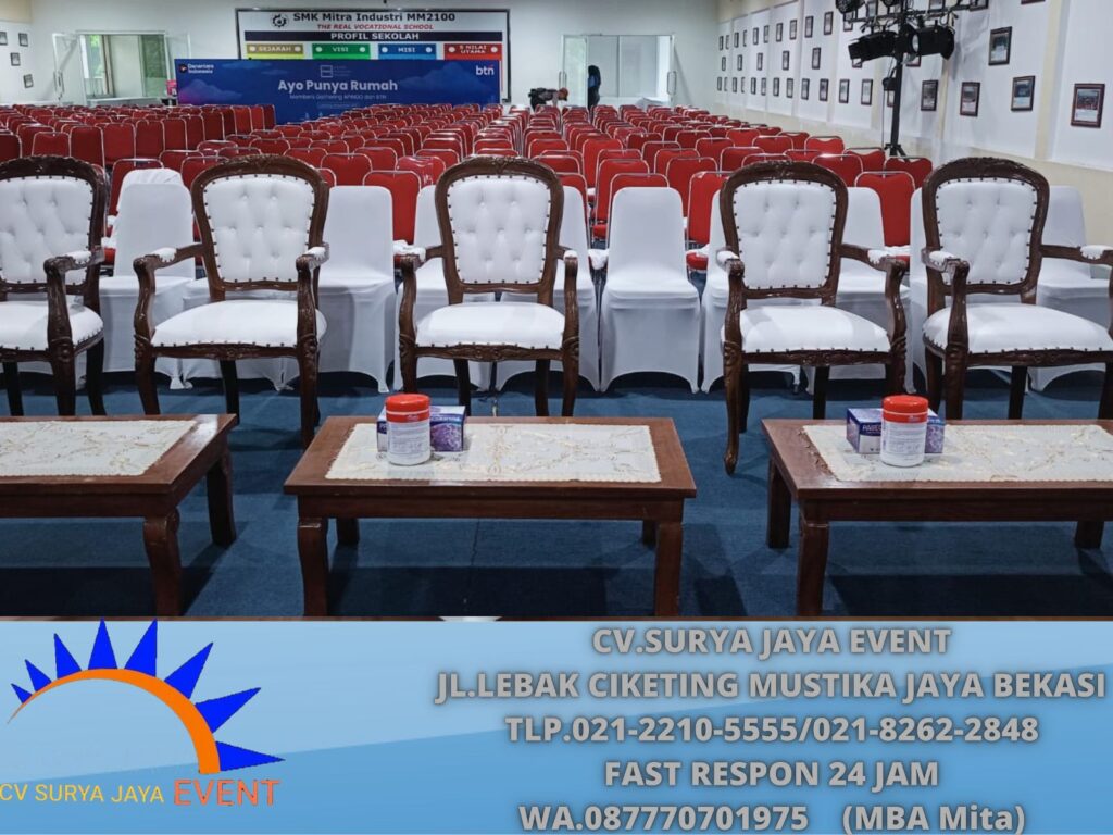 Sewa Sofa Arms Chair Dan Meja VIP Kayu Jakarta